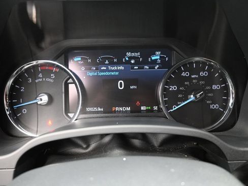 Certified 2022 Ford F250 Lariat w/ Chrome Package AWD/4WD image 3