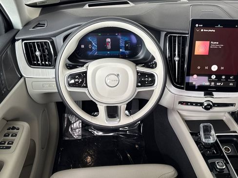 New 2026 Volvo XC60 T8 Ultra w/ Protection Package Premier AWD/4WD image 16