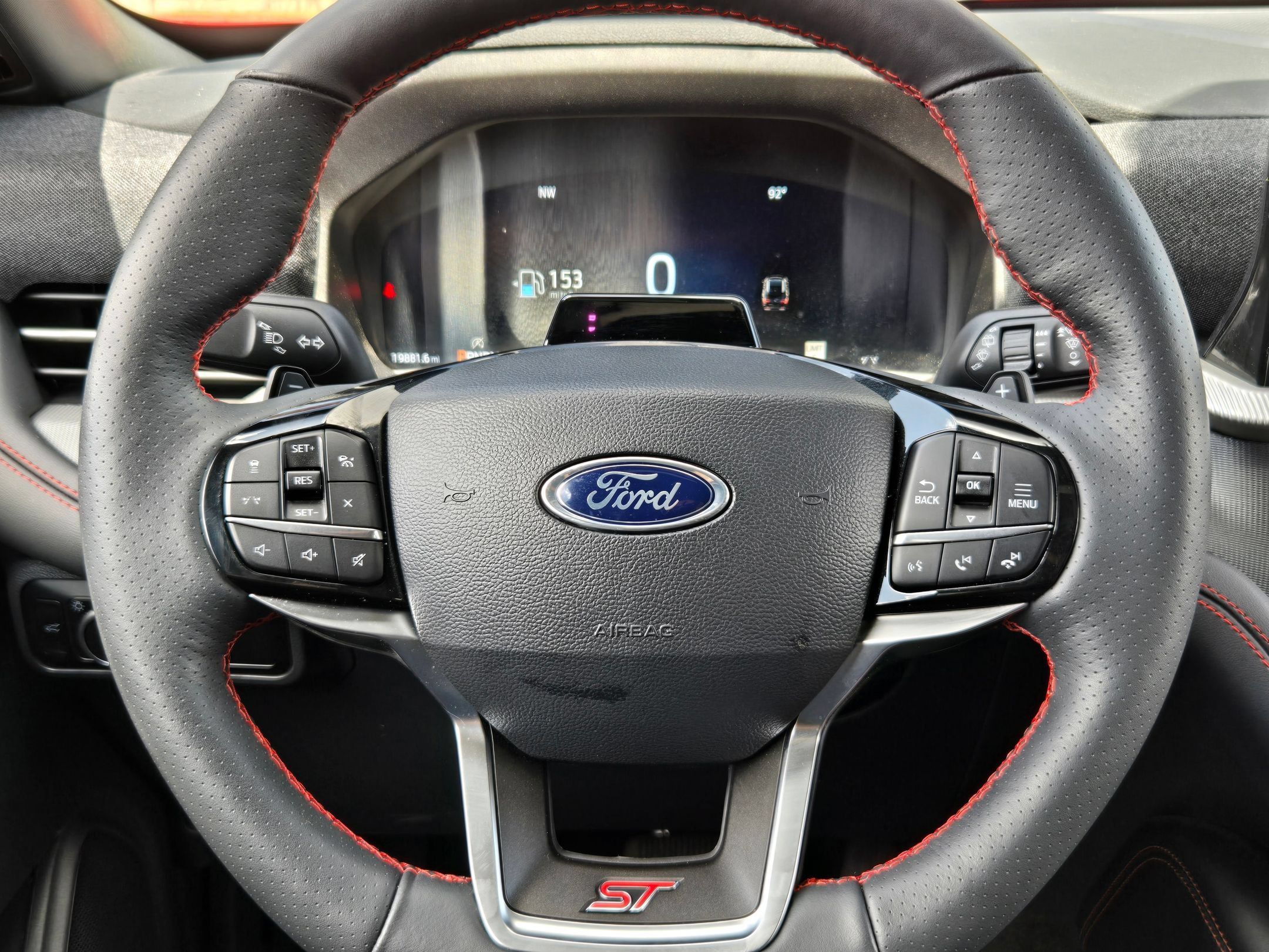 Used 2025 Ford Explorer ST AWD/4WD image 21