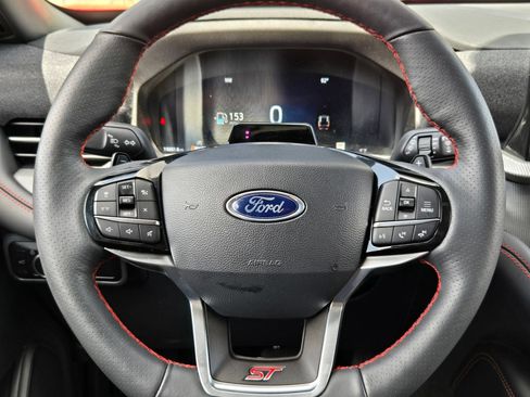Used 2025 Ford Explorer ST AWD/4WD image 21