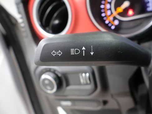 Used 2023 Jeep Gladiator Rubicon w/ LED Lighting Group AWD/4WD image 35