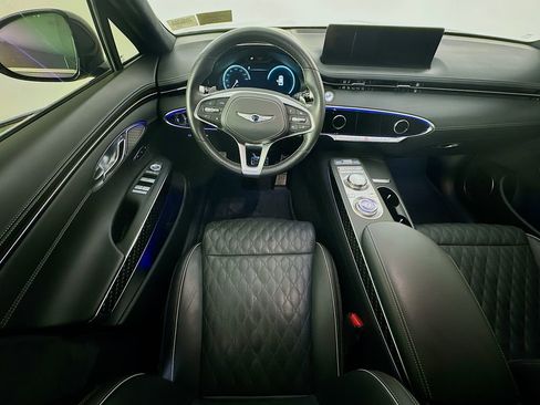 Used 2024 Genesis GV70 3.5T Sport w/ Sport Prestige Package AWD/4WD image 9