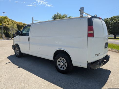 Used 2014 Chevrolet Express 1500 RWD image 5
