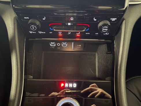 Used 2021 Jeep Grand Cherokee L Laredo w/ Luxury Tech Group I image 14