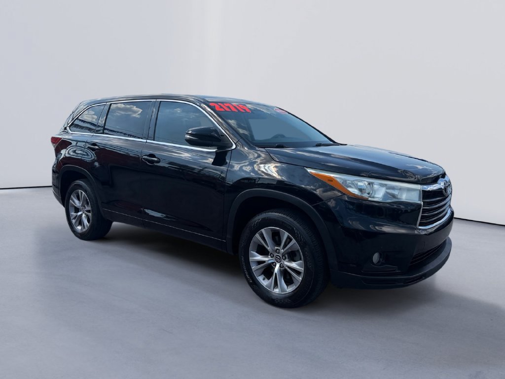 Used 2016 Toyota Highlander Plus FWD image 1