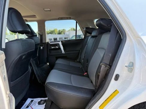 Used 2020 Toyota 4Runner SR5 Premium w/ Moonroof Package AWD/4WD image 17