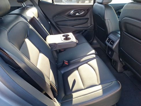 Used 2024 GMC Terrain AT4 w/ Infotainment Package II image 32