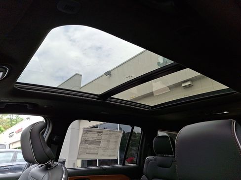 New 2026 Jeep Grand Cherokee L Summit AWD/4WD image 10