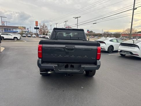 New 2025 Toyota Tacoma SR5 image 4