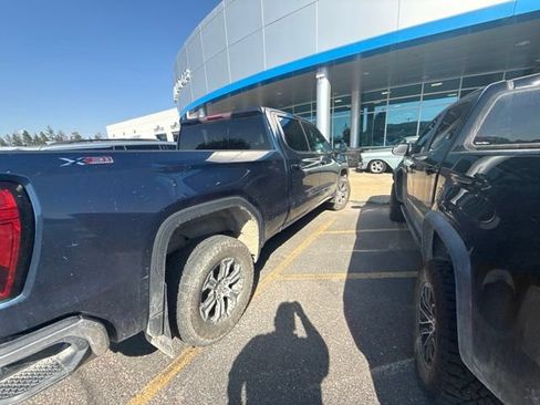 Used 2021 GMC Sierra 1500 SLE w/ X31 Off-Road Package AWD/4WD image 15