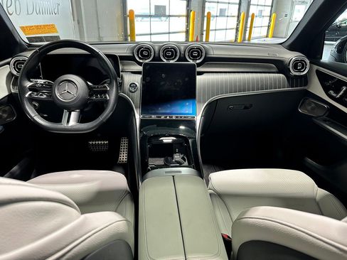 Used 2023 Mercedes-Benz GLC 300 4MATIC image 6