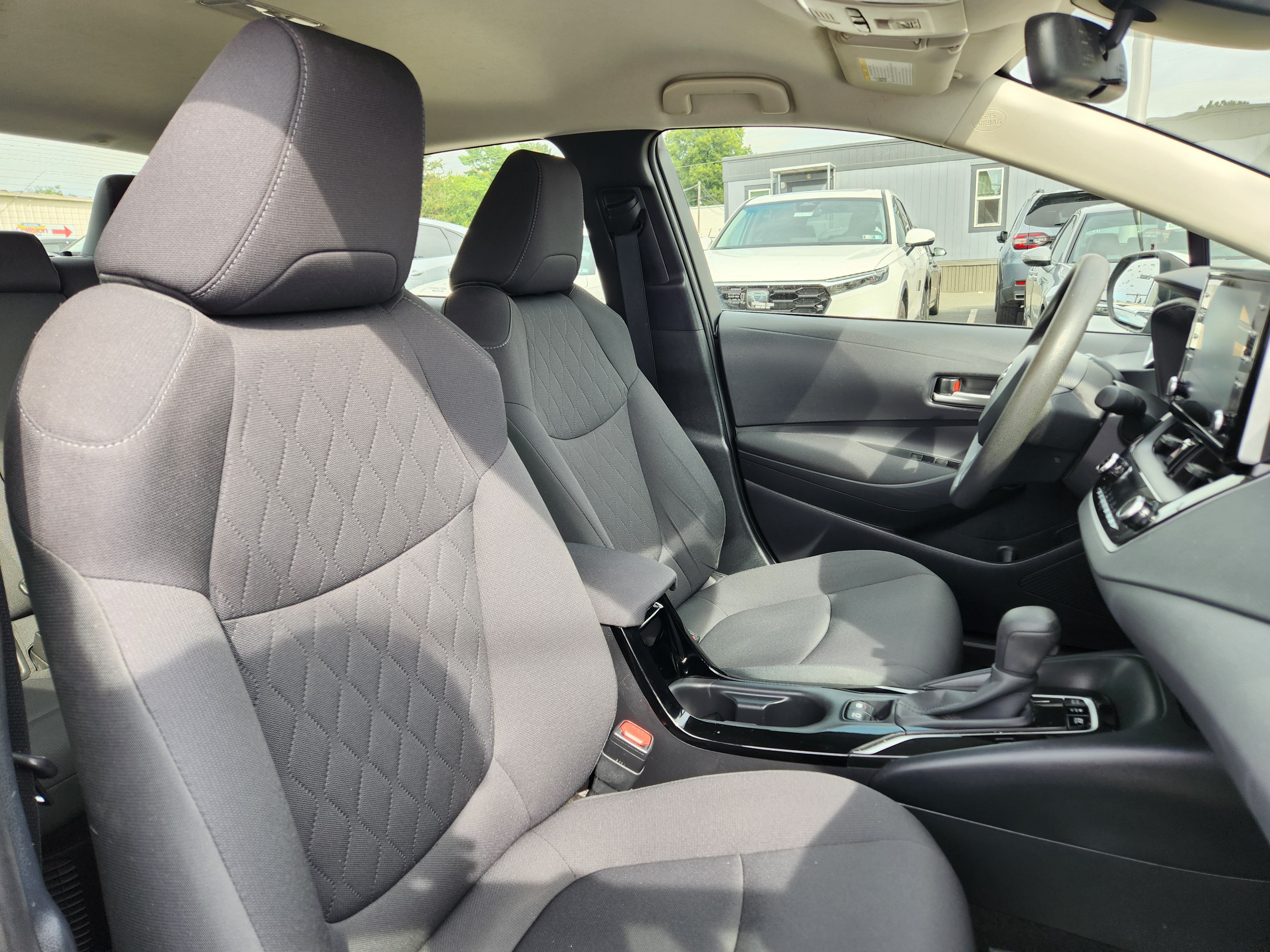 Used 2020 Toyota Corolla LE FWD image 16
