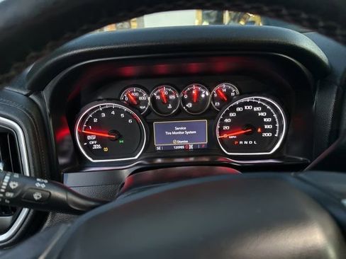 Used 2019 Chevrolet Silverado 1500 LT image 8