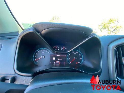 Used 2021 Chevrolet Colorado Z71 w/ Safety Package AWD/4WD image 38