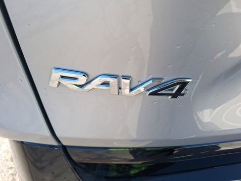 Used 2021 Toyota RAV4 XSE image 13