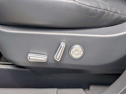 Used 2024 Lincoln Nautilus Premier w/ Equipment Group 102A AWD/4WD image 20