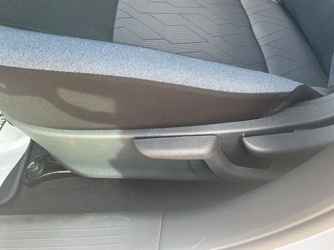 Used 2025 Nissan Versa SV w/ Trunk Package FWD image 9