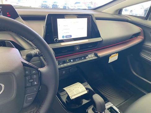 Used 2026 Toyota Prius Plug-In Hybrid image 24