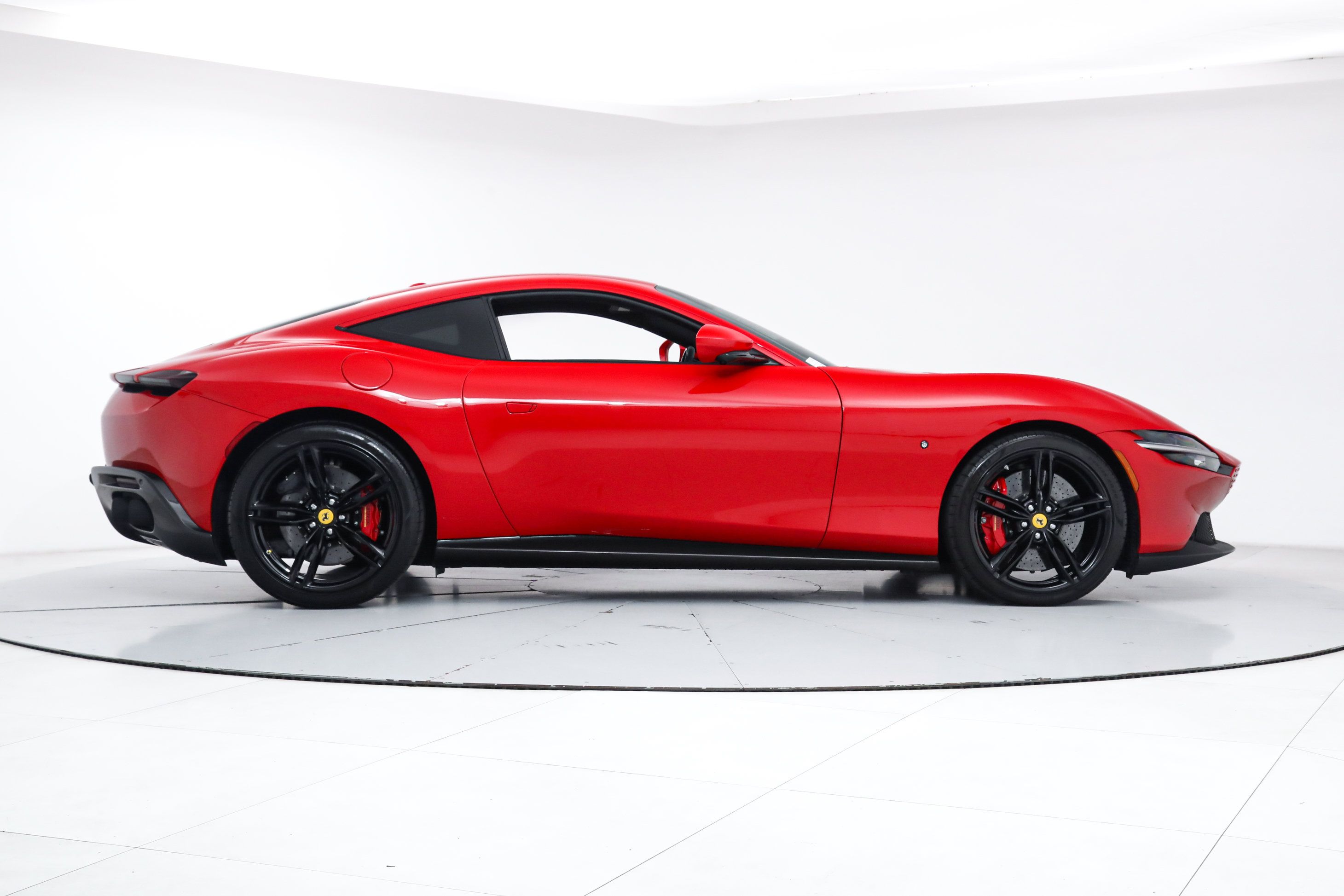Certified 2023 Ferrari Roma RWD image 9