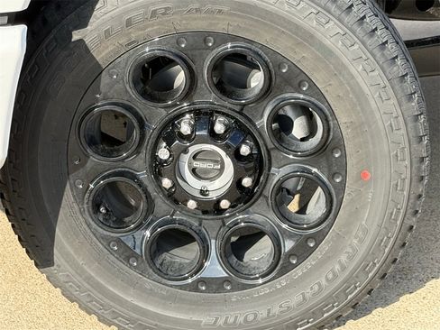 New 2026 Ford F350 Lariat w/ Black Appearance Package image 36