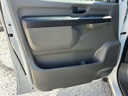 Used 2020 Nissan NV 2500 S image 10