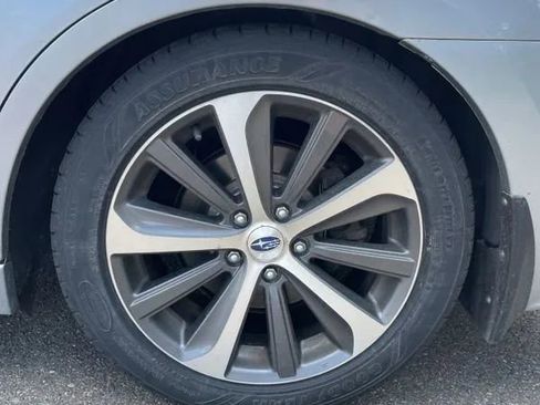 Used 2017 Subaru Legacy 2.5i Limited AWD/4WD image 18