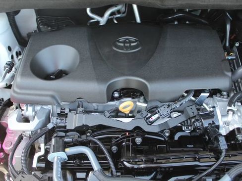 Certified 2026 Toyota Sienna XSE FWD image 57