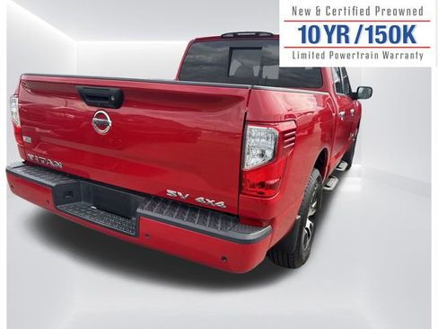 Used 2021 Nissan Titan SV w/ SV Convenience Package image 6