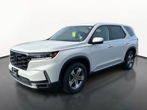 Used 2025 Honda Pilot EX-L image 7