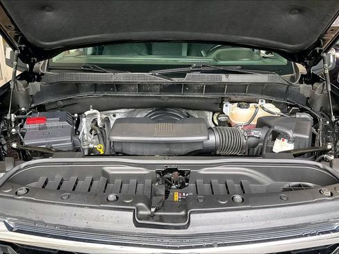 Used 2025 Chevrolet Silverado 1500 LT RWD image 27
