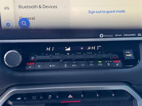 Used 2023 Toyota Tundra Platinum image 22