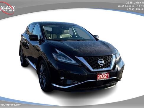 Used 2021 Nissan Murano SV w/ SV Special Edition Package image 3
