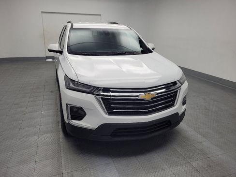 Used 2023 Chevrolet Traverse LT image 14