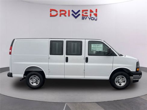 New 2026 Chevrolet Express 2500 w/ Driver Convenience Package RWD image 3