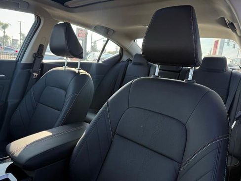 New 2025 Nissan Altima 2.5 SR w/ SR Premium Package image 15