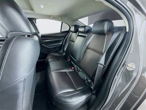 Used 2021 MAZDA MAZDA3 Premium Plus image 8