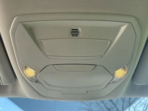 Used 2017 Ford Escape SE w/ Equipment Group 201A image 19