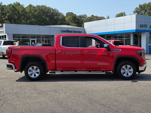 New 2026 GMC Sierra 1500 SLE AWD/4WD image 3