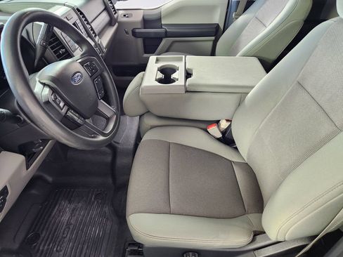 Used 2019 Ford F250 XL w/ STX Appearance Package AWD/4WD image 13