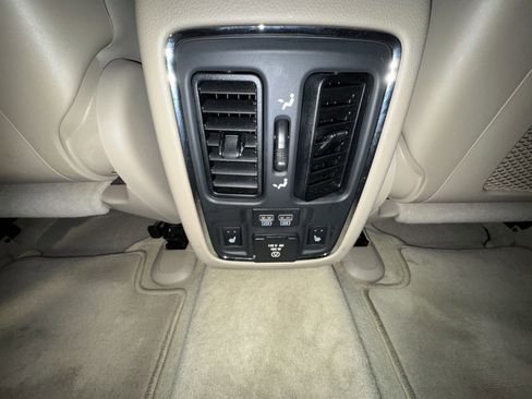 Used 2014 Jeep Grand Cherokee Overland w/ Advanced Technology Group image 33