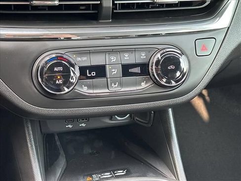 New 2026 Buick Envista Preferred w/ Convenience I Package FWD image 32