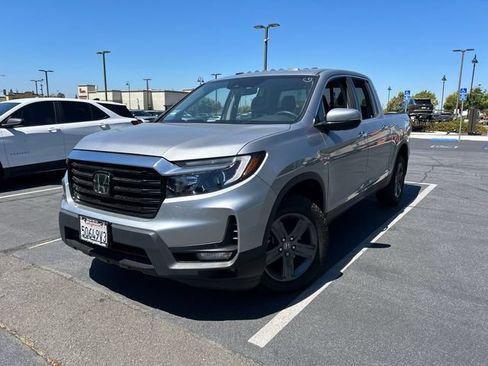 Used 2023 Honda Ridgeline RTL-E image 3