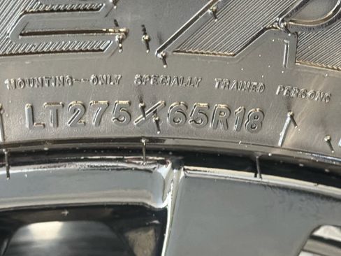 Used 2023 GMC Sierra 1500 AT4X image 13