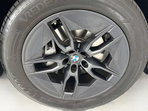 Certified 2026 BMW iX xDrive45 w/ Premium Package AWD/4WD image 30