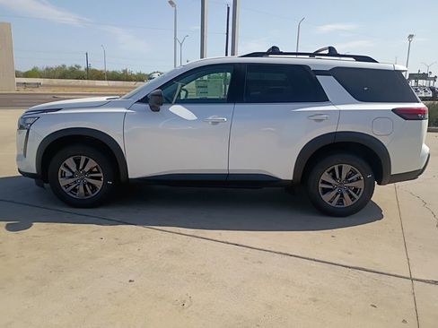 New 2026 Nissan Pathfinder SV image 3