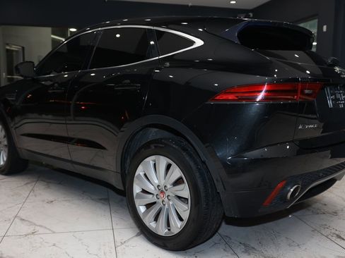 Used 2019 Jaguar E-PACE SE image 6