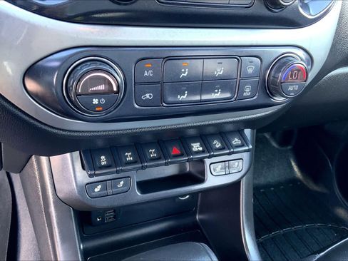 Used 2020 Chevrolet Colorado ZR2 AWD/4WD image 30