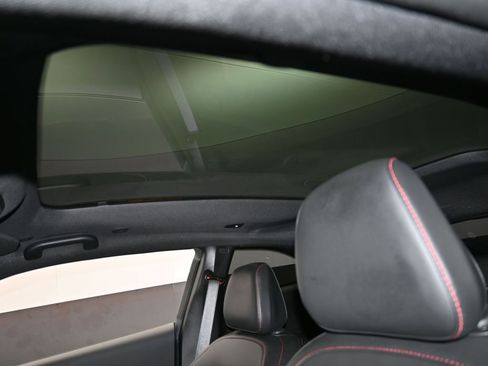 Used 2025 Dodge Charger R/T w/ Sun & Sound Package image 11