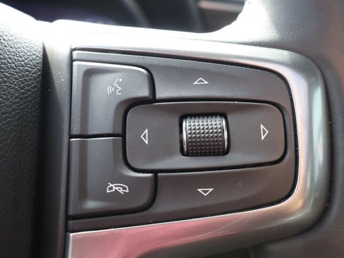 Used 2023 Chevrolet Tahoe Z71 w/ Z71 Off-Road Package AWD/4WD image 19