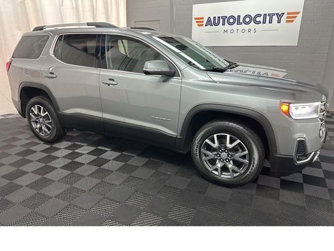 Used 2023 GMC Acadia SLT image 2